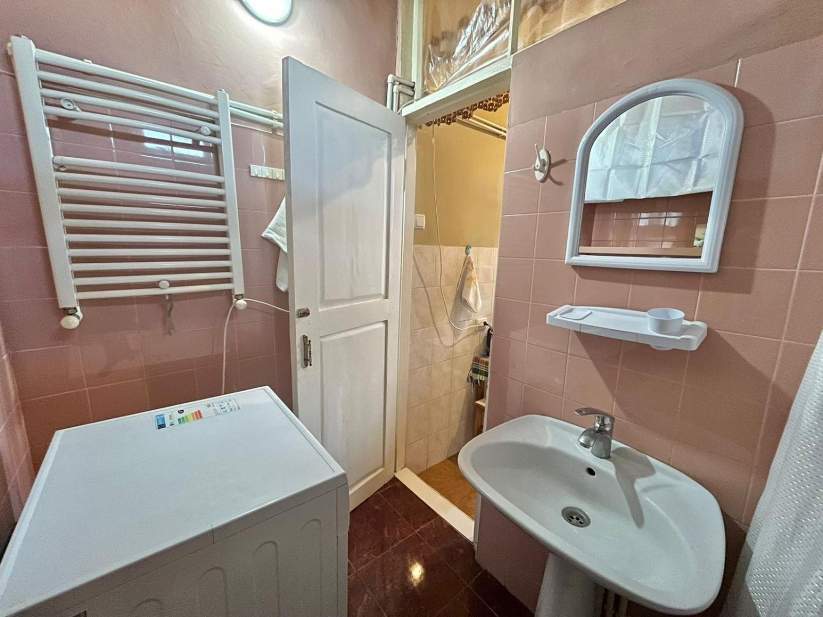 Apartment Down Town Group ティビリシ エクステリア 写真